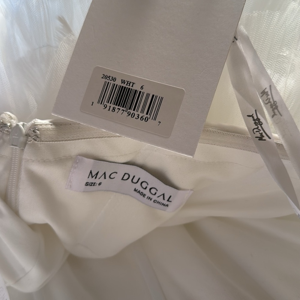 MAC DUGGAL
Kylie Strapless Ruffle Wedding Gown Anthropologie - Picture 14 of 17